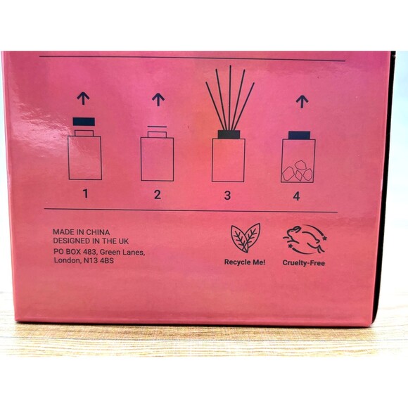 North Muse Feminine Wisdom Reed Diffuser Amber & Myrrh with Amethyst 3.4oz NEW - Picture 8 of 10